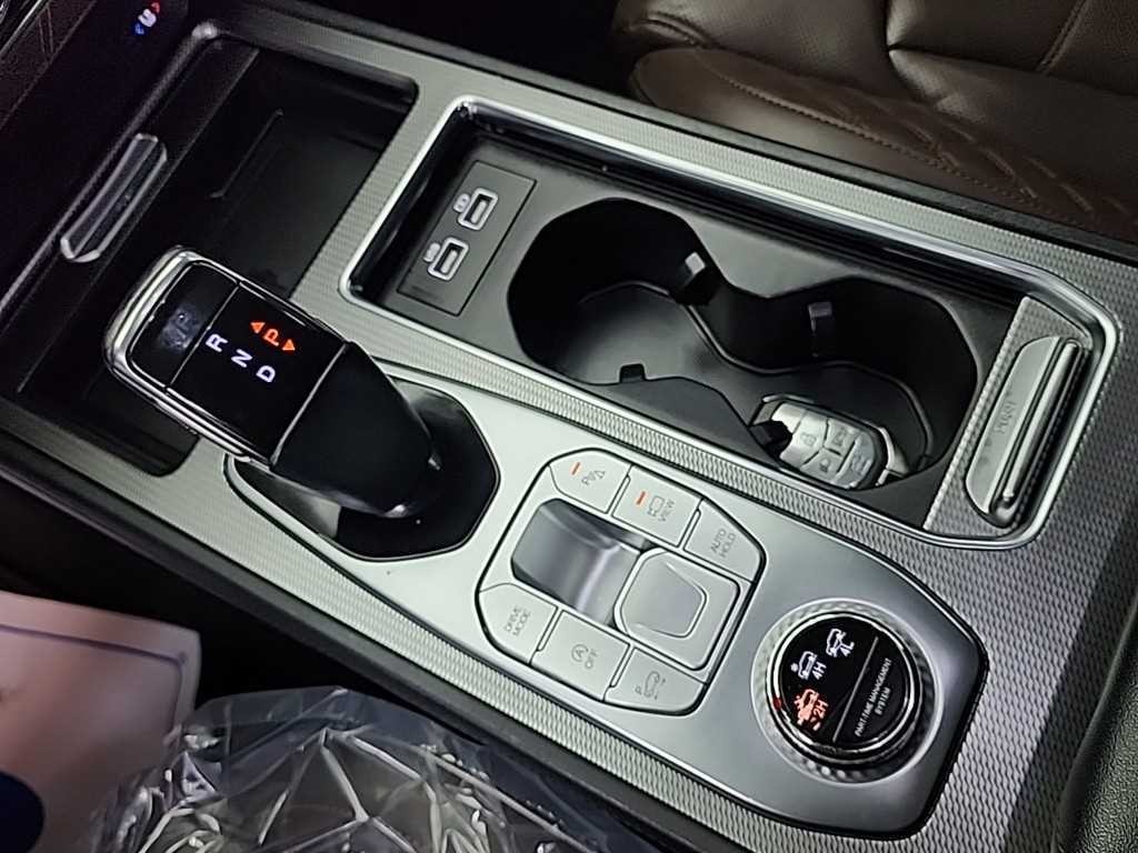KG모빌리티(쌍용) 렉스턴 올 뉴 렉스턴 (Y450) 디젤 2.2 4WD 프레스티지 이미지 8