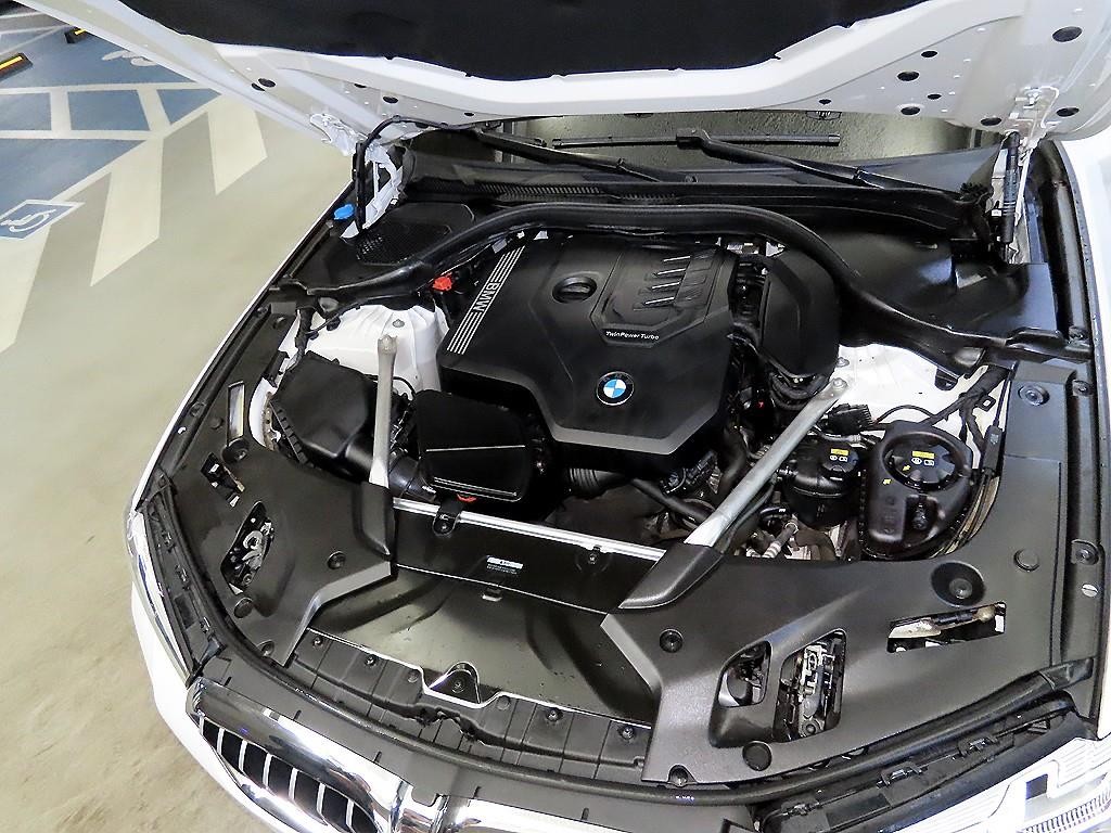 BMW 5시리즈 5시리즈 (G30) 520i M 스포츠 이미지 19