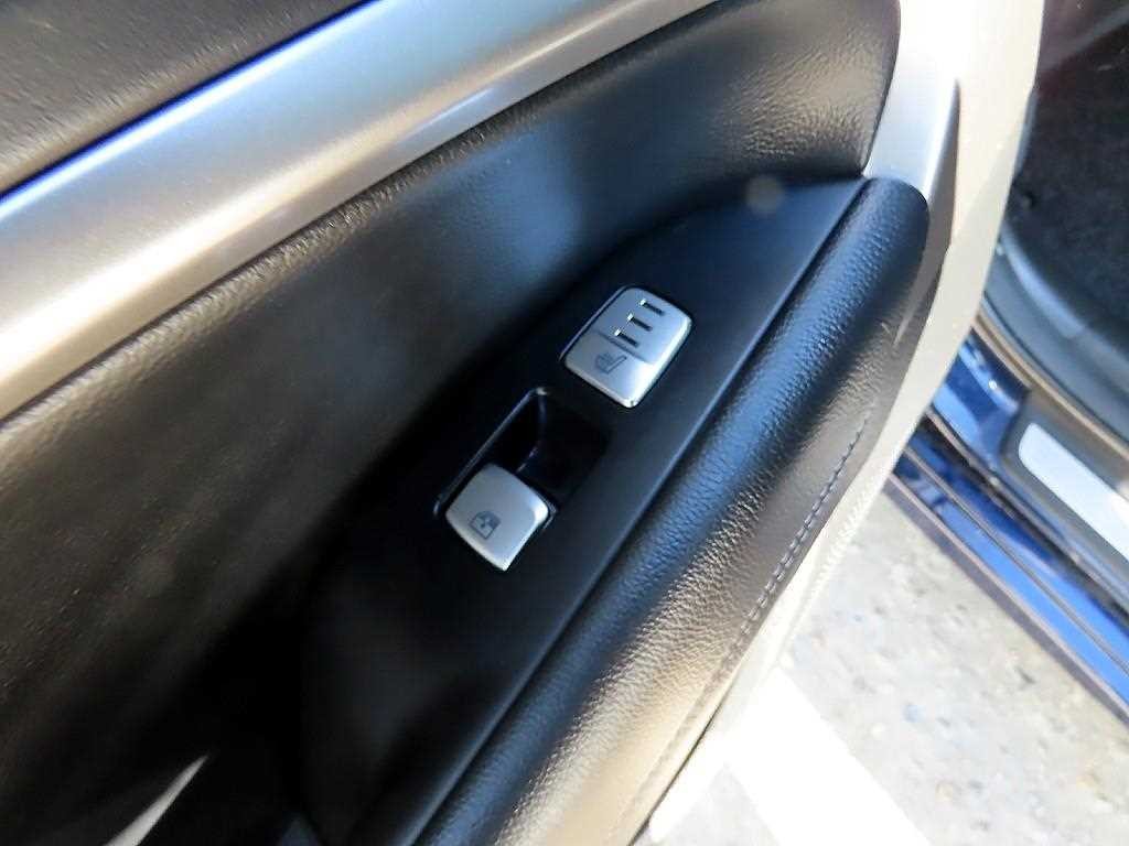 제네시스 G70 더 뉴 G70 가솔린 2.0T 4WD 기본형 이미지 15