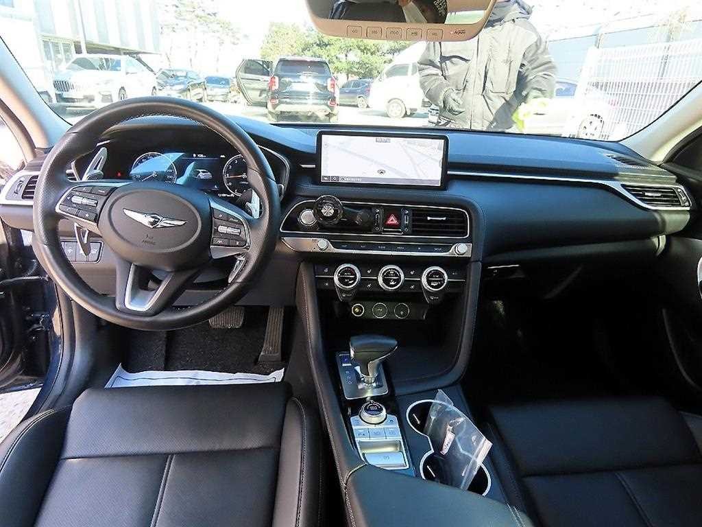 제네시스 G70 더 뉴 G70 가솔린 2.0T 4WD 기본형 이미지 7