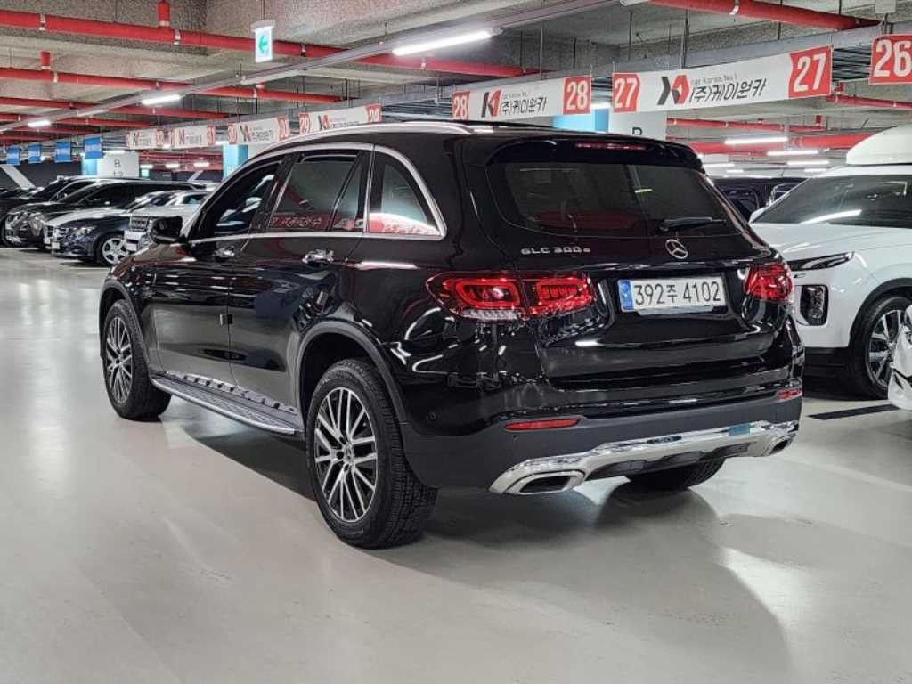 벤츠 GLC 클래스 GLC클래스 X253 GLC 300 e 4MATIC 이미지 4