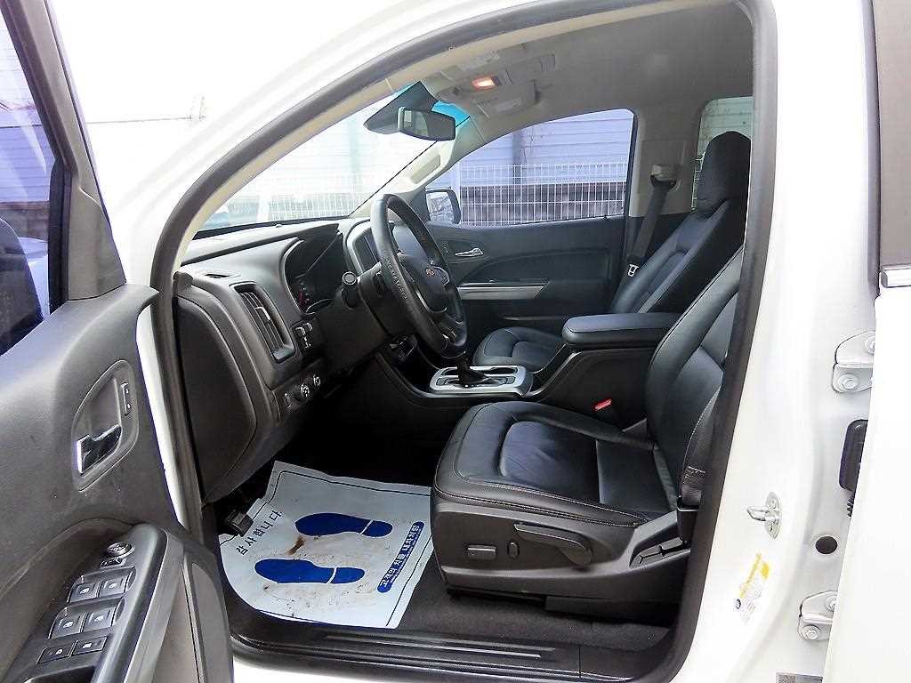 쉐보레 콜로라도 3.6 익스트림-X 4WD 이미지 5