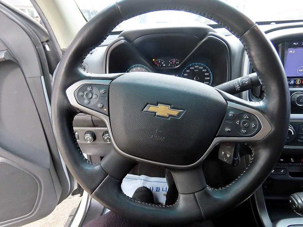 쉐보레 콜로라도 3.6 익스트림-X 4WD 이미지 8