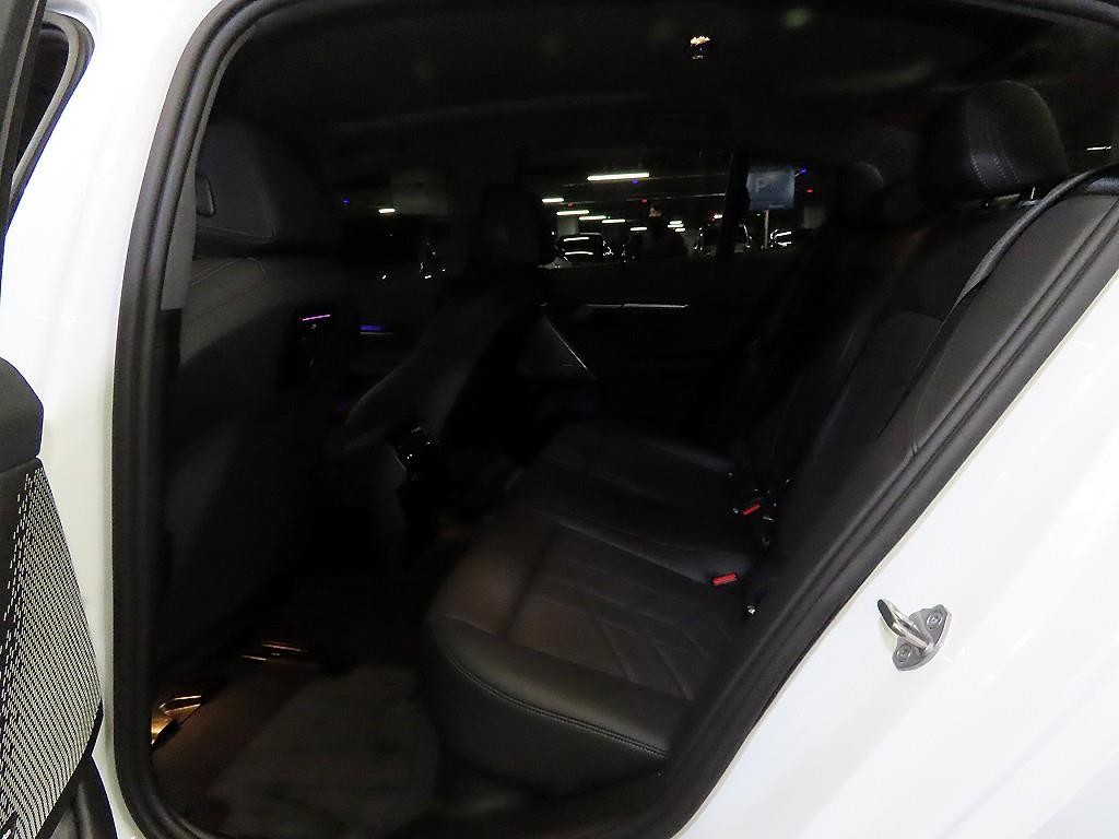 BMW i5 eDrive 40 기본형 이미지 7