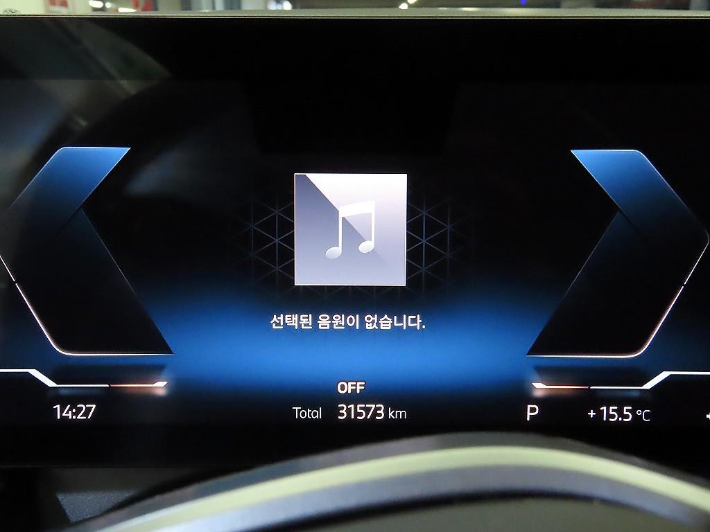 BMW i5 eDrive 40 기본형 이미지 9