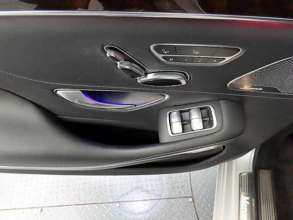 벤츠 S 클래스 S클래스-W222 S 560eL 이미지 12
