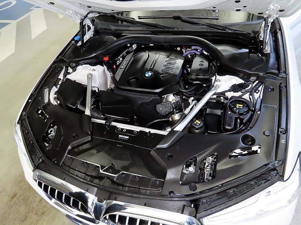 BMW 5시리즈 5시리즈 (G30) 523d M 스포츠 이미지 19