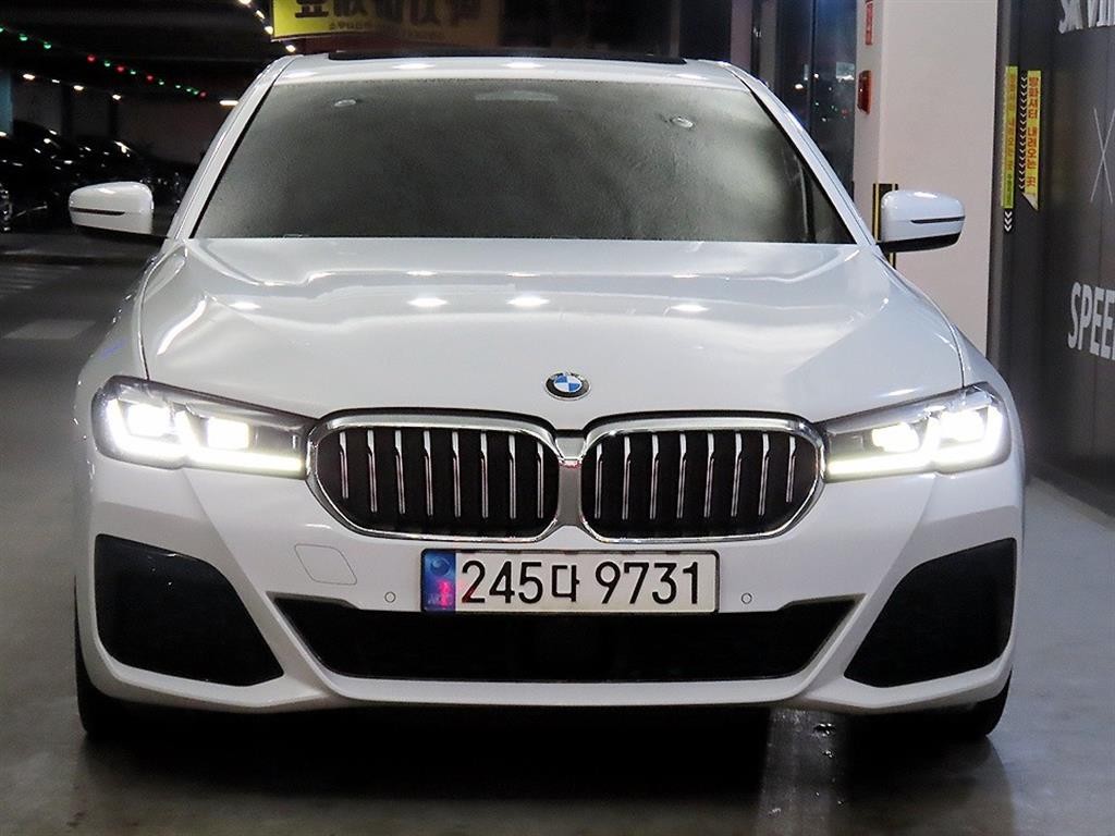 BMW 5시리즈 5시리즈 (G30) 523d M 스포츠 이미지 2