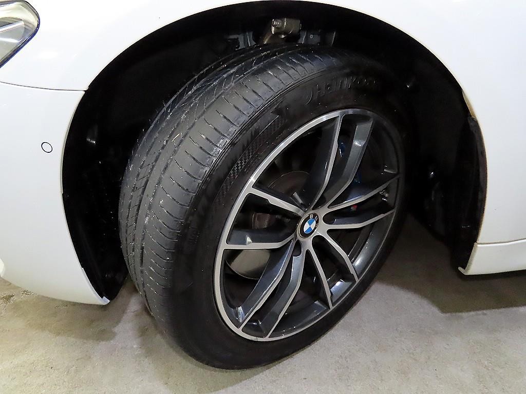 BMW 5시리즈 5시리즈 (G30) 523d M 스포츠 이미지 20
