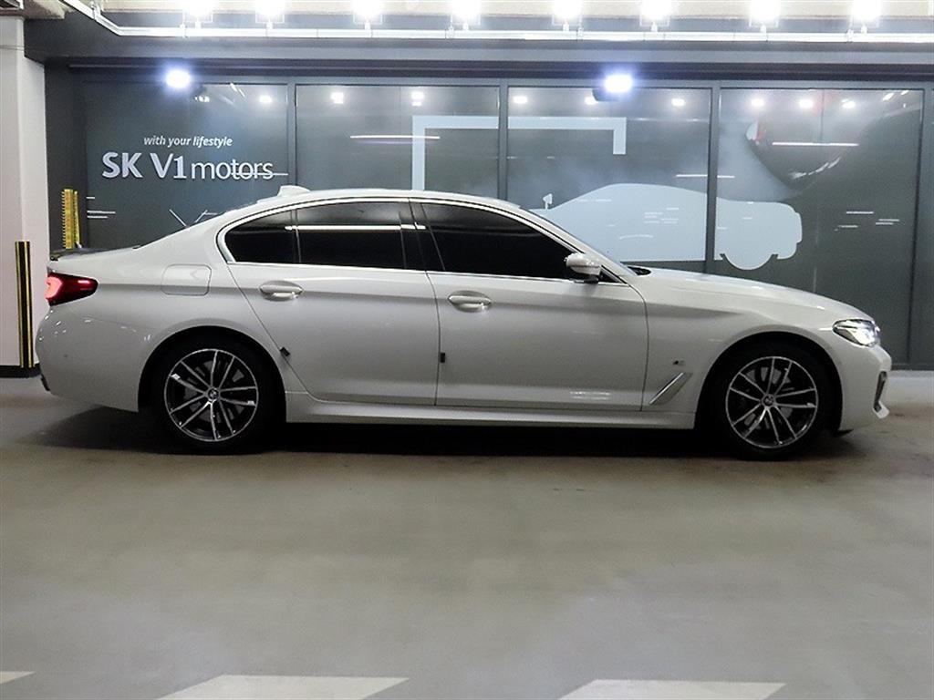 BMW 5시리즈 5시리즈 (G30) 523d M 스포츠 이미지 3