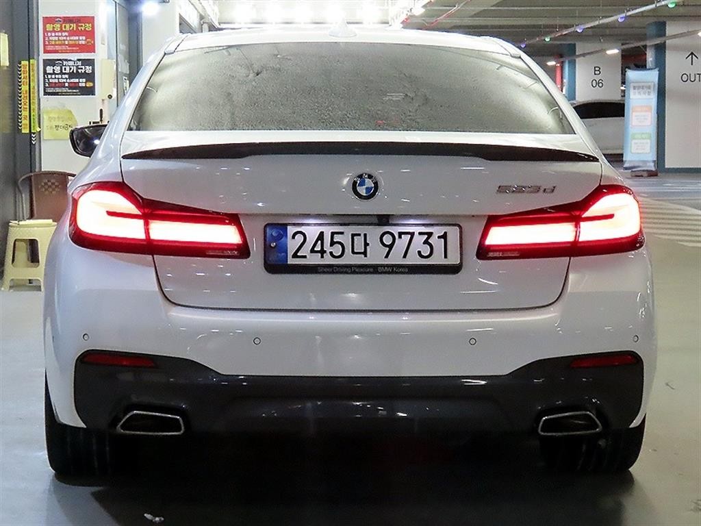 BMW 5시리즈 5시리즈 (G30) 523d M 스포츠 이미지 5