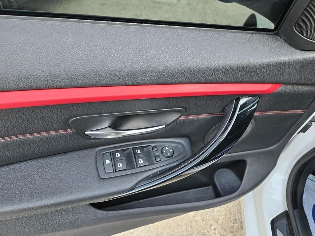 BMW 4시리즈 4시리즈 (F32) 420d xDRIVE 그란쿠페 스포츠 이미지 12