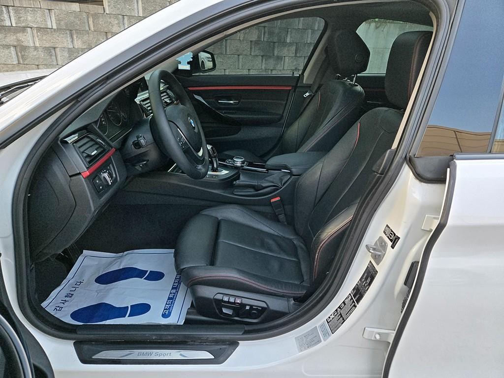 BMW 4시리즈 4시리즈 (F32) 420d xDRIVE 그란쿠페 스포츠 이미지 5