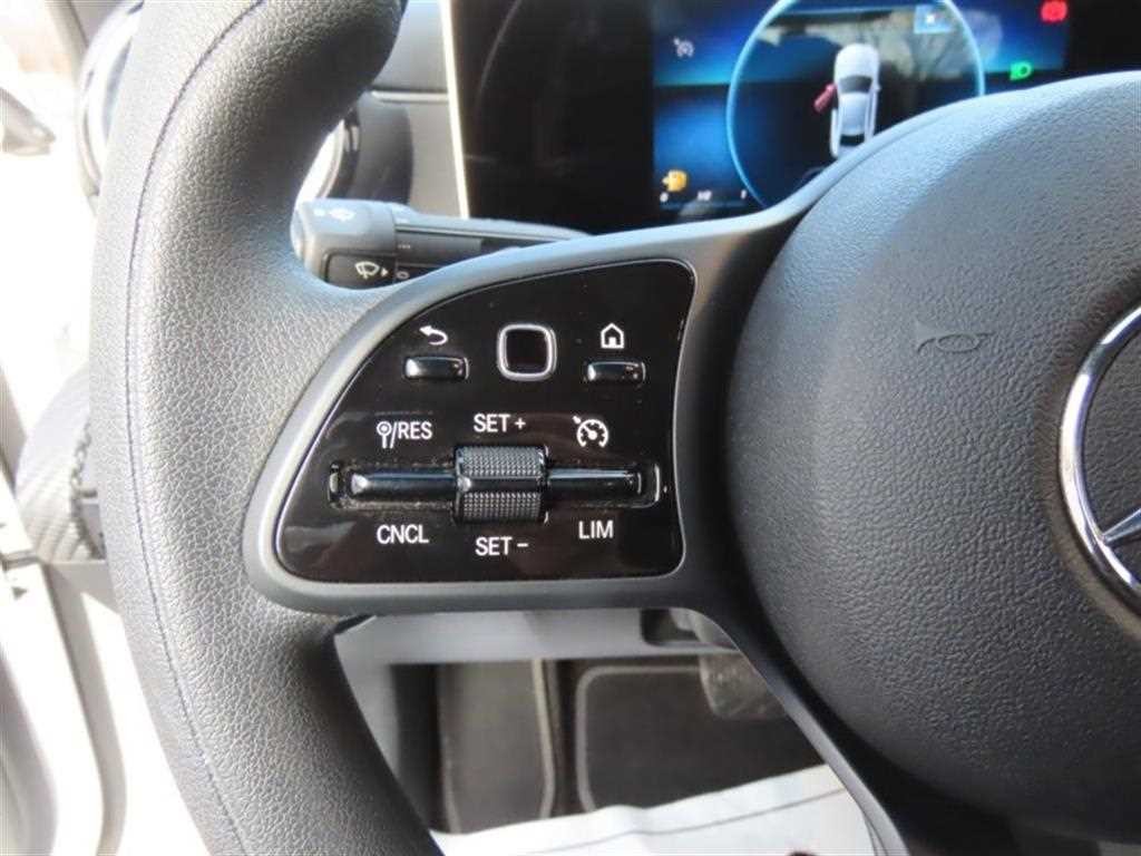 벤츠 A 클래스 A클래스 W177 A220 해치백 이미지 11