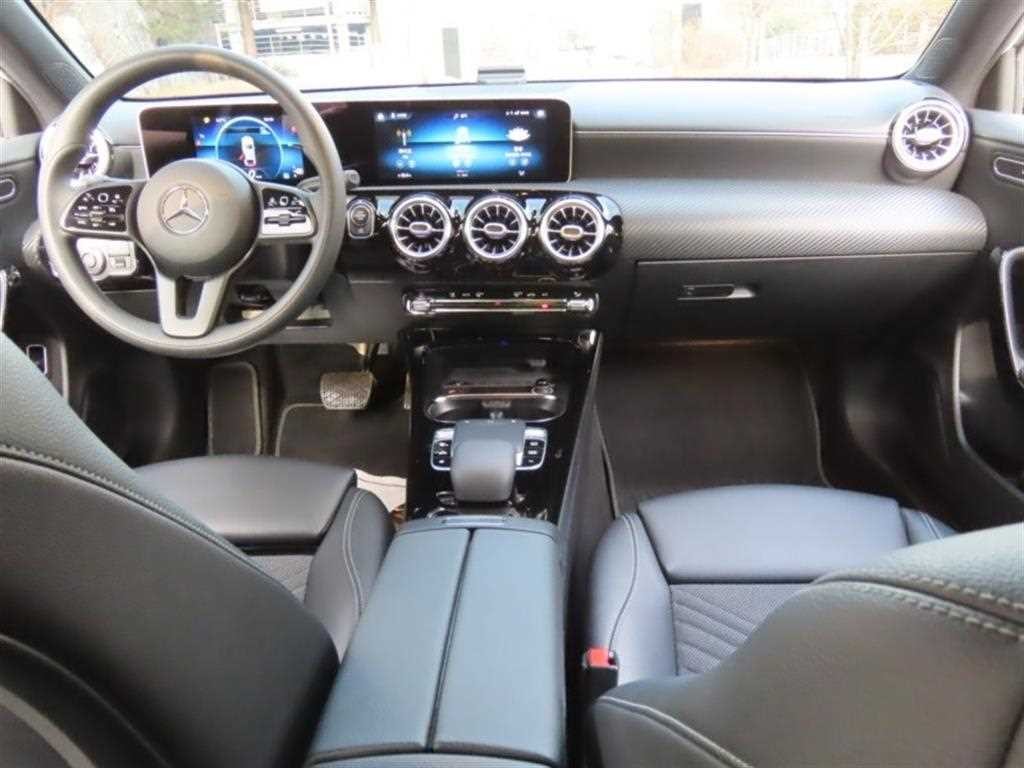벤츠 A 클래스 A클래스 W177 A220 해치백 이미지 15