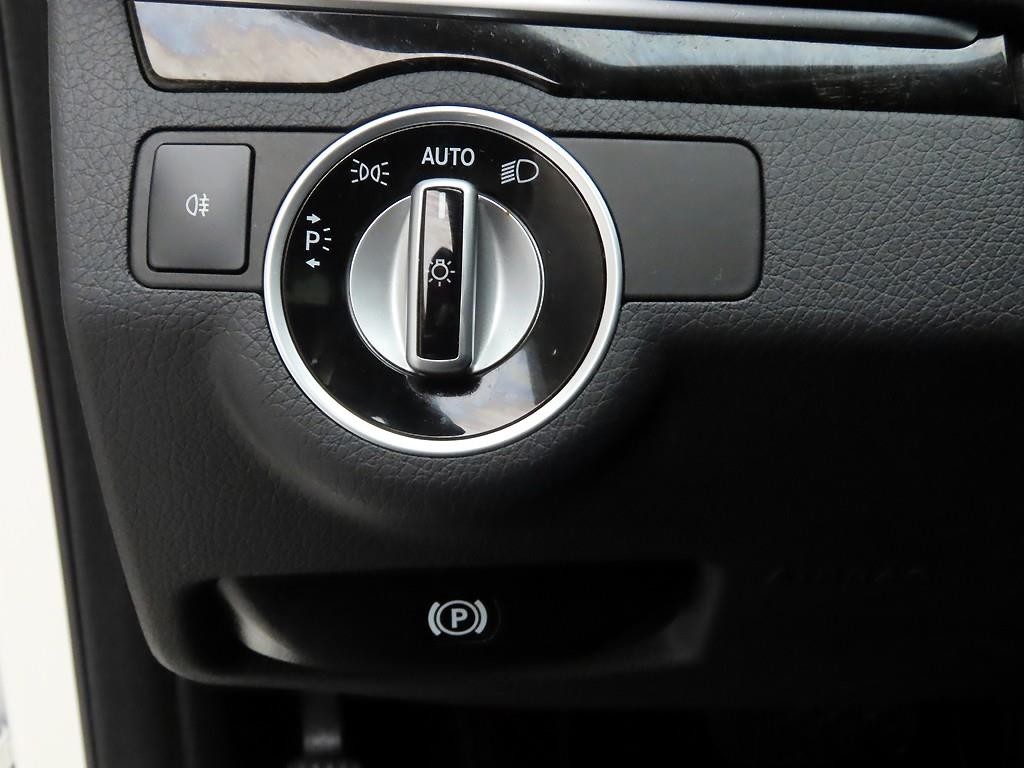 벤츠 E 클래스 E-클래스 W212 E200 쿠페 이미지 13