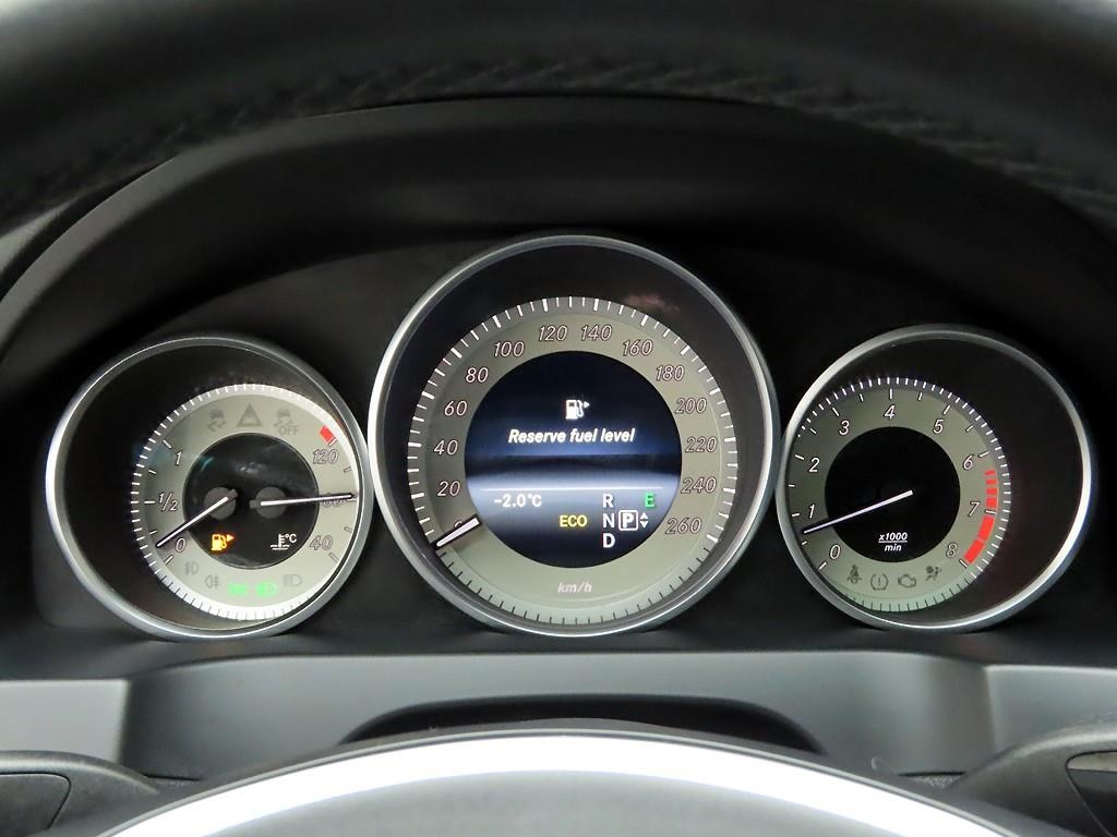 벤츠 E 클래스 E-클래스 W212 E200 쿠페 이미지 6