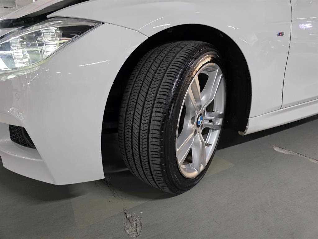 BMW 3시리즈 3시리즈 (F30) 330i M 스포츠 이미지 19