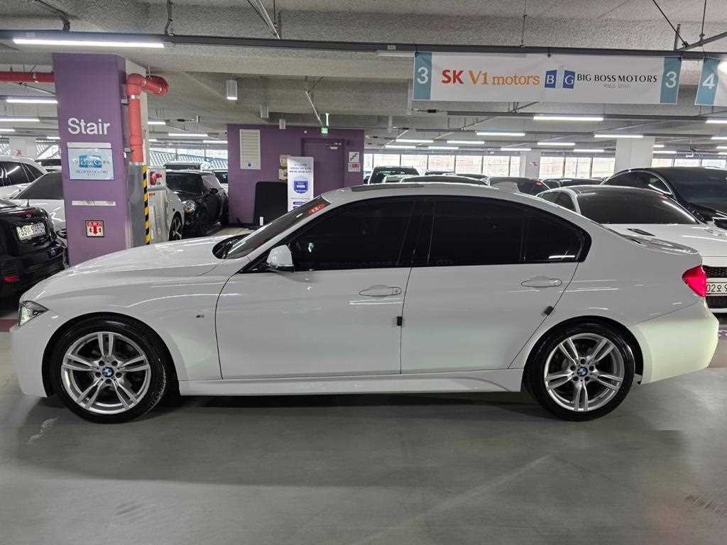 BMW 3시리즈 3시리즈 (F30) 330i M 스포츠 이미지 3