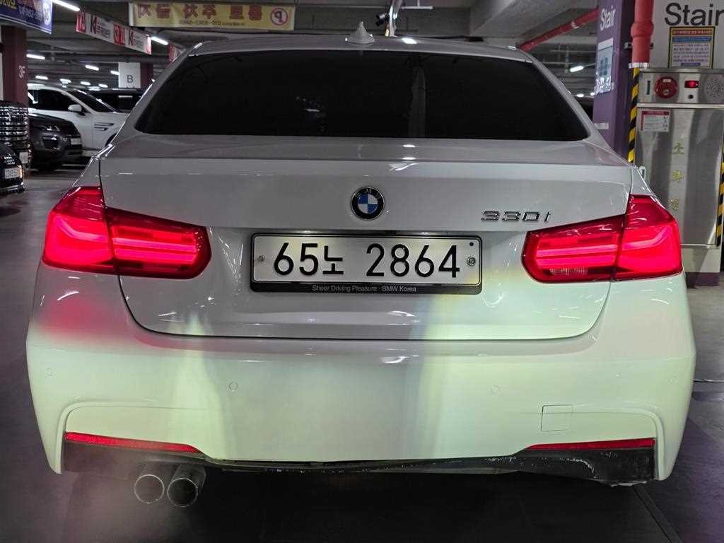 BMW 3시리즈 3시리즈 (F30) 330i M 스포츠 이미지 5