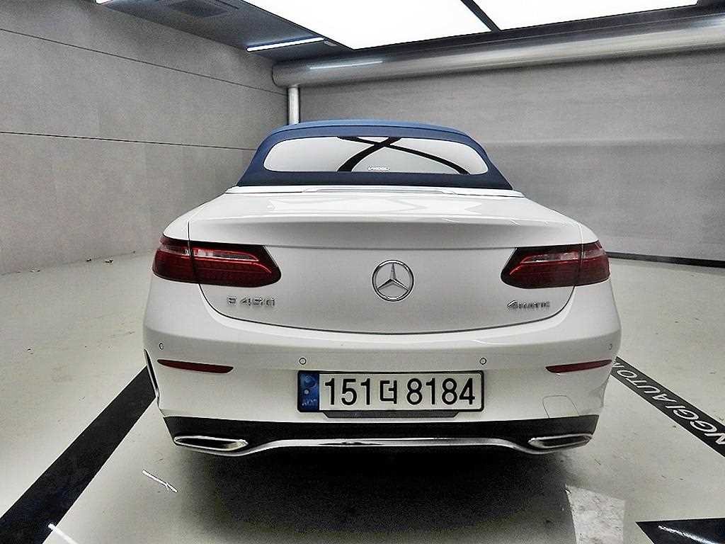 벤츠 E 클래스 E-클래스 W213 E450 4MATIC 카브리올레 이미지 3