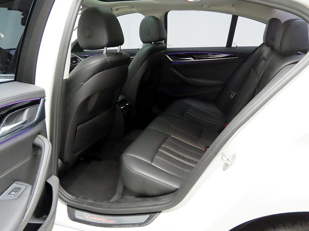 BMW 5시리즈 5시리즈 (G30) 520d 럭셔리 스페셜 에디션 이미지 13