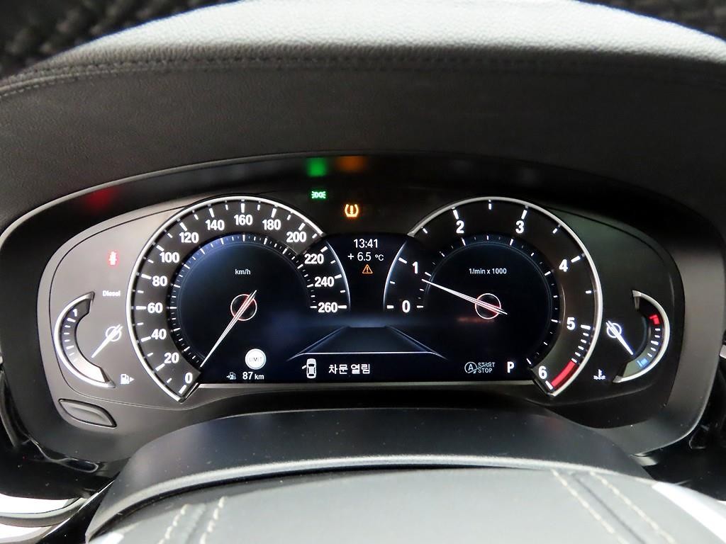 BMW 5시리즈 5시리즈 (G30) 520d 럭셔리 스페셜 에디션 이미지 5
