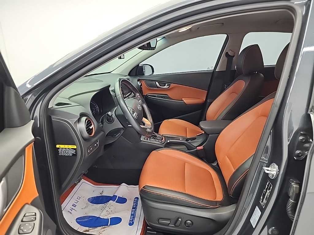 현대 코나 디젤 1.6 2WD 프리미엄 이미지 11