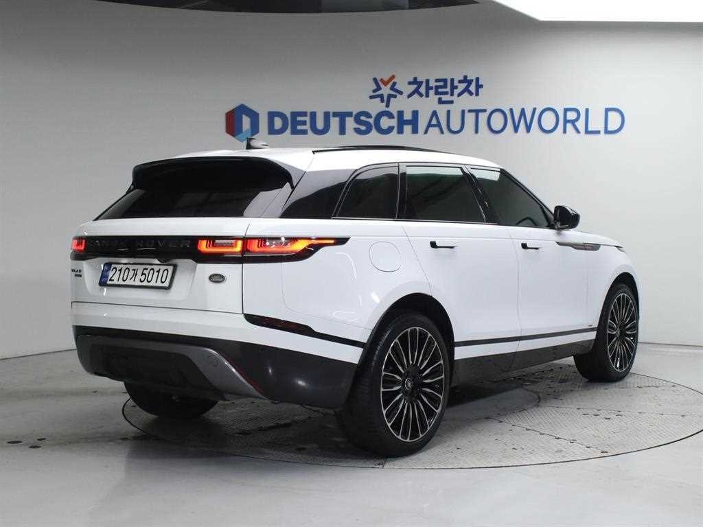 랜드로버 레인지로버 벨라 2.0 D240 R-다이나믹 SE 이미지 2