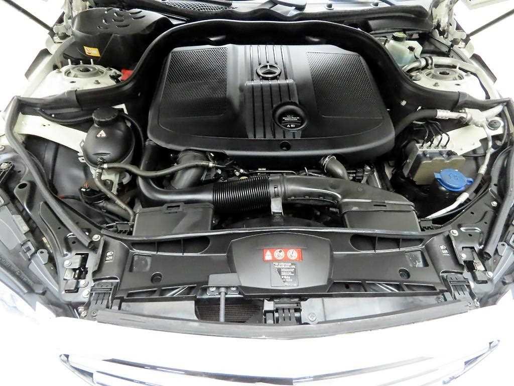 벤츠 E 클래스 E-클래스 W212 E250 블루텍 4MATIC 아방가르드 이미지 20