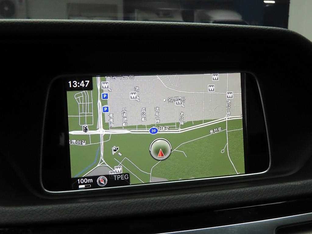 벤츠 E 클래스 E-클래스 W212 E250 블루텍 4MATIC 아방가르드 이미지 8