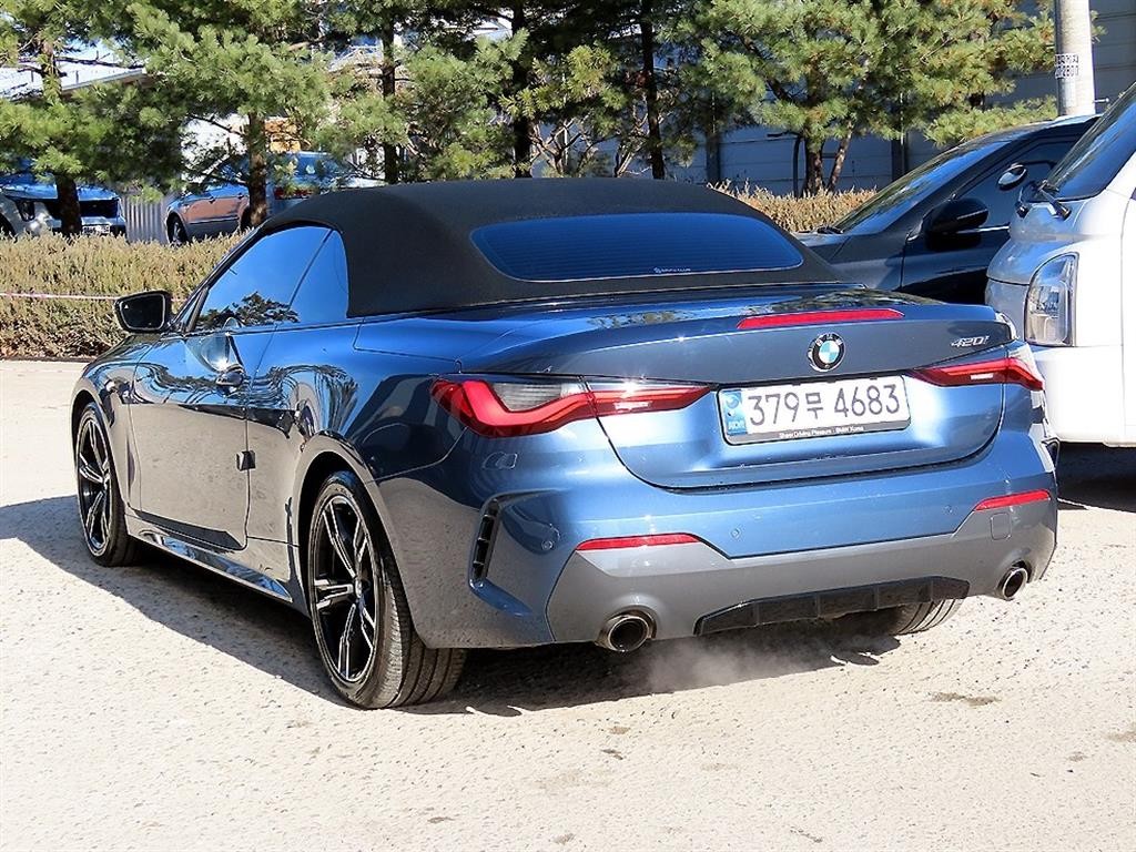 BMW 4시리즈 4시리즈 (G22) 420i 컨버터블 M 스포츠 이미지 3