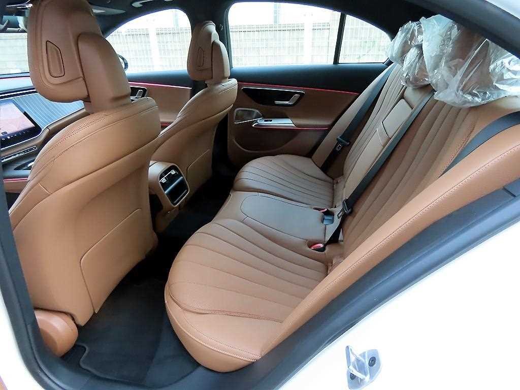 벤츠 E 클래스 E-클래스 W214 E300 4MATIC 익스클루시브 이미지 6