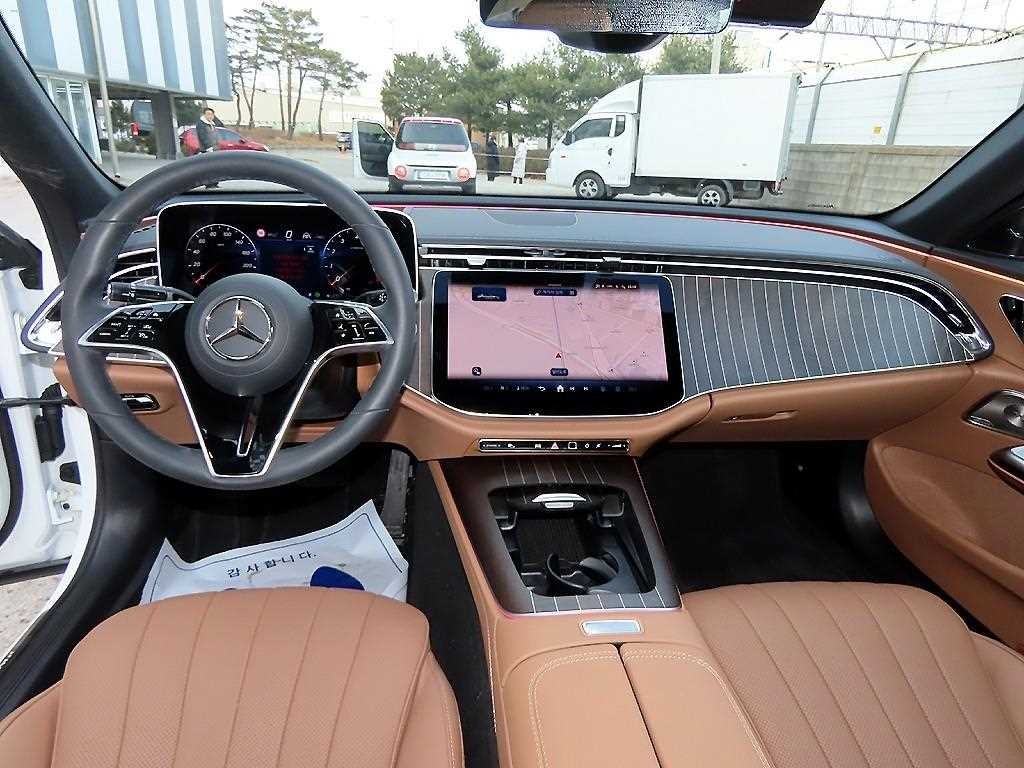 벤츠 E 클래스 E-클래스 W214 E300 4MATIC 익스클루시브 이미지 7