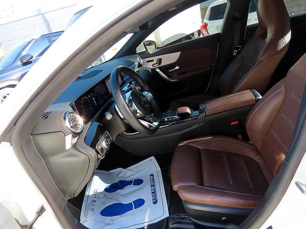 벤츠 CLA 클래스 CLA클래스 C118 CLA 250 4MATIC 이미지 5