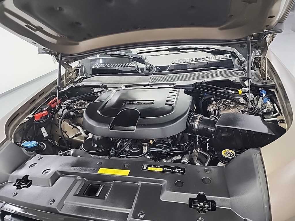 랜드로버 디펜더 디펜더 (L663) 110 D300 HSE 이미지 6