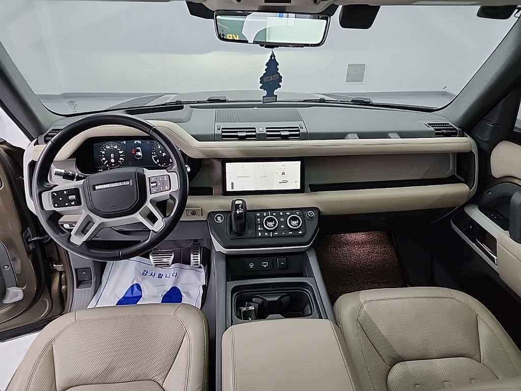 랜드로버 디펜더 디펜더 (L663) 110 D300 HSE 이미지 8