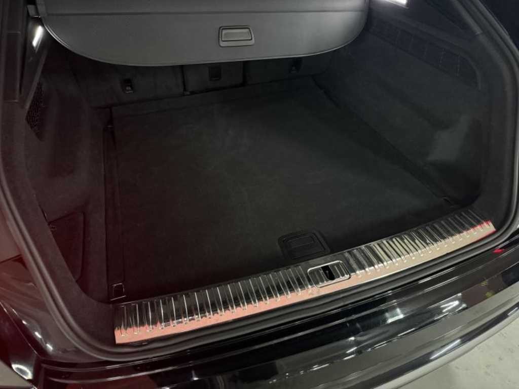 아우디 Q8 45 TDI 콰트로 프리미엄 이미지 6