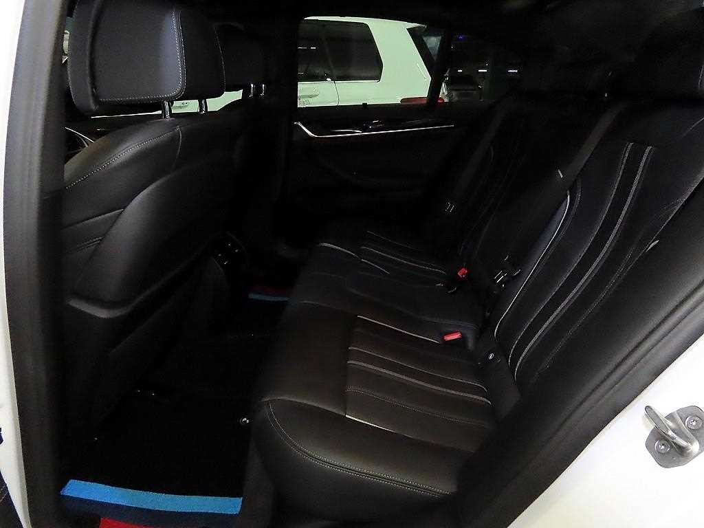 BMW 5시리즈 5시리즈 (G30) 520i M 스포츠 이미지 7