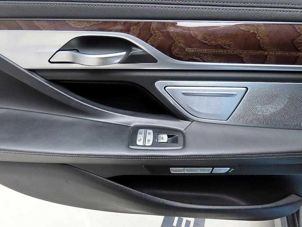 BMW 7시리즈 7시리즈 (G11) 740Li xDrive 이미지 11