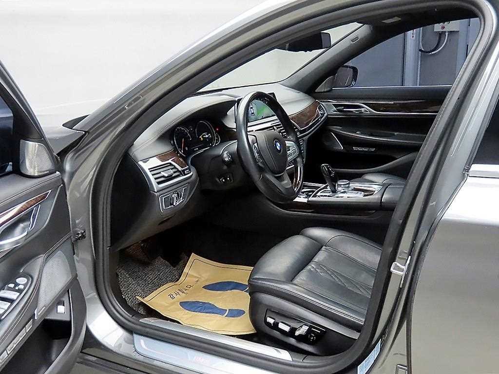 BMW 7시리즈 7시리즈 (G11) 740Li xDrive 이미지 5