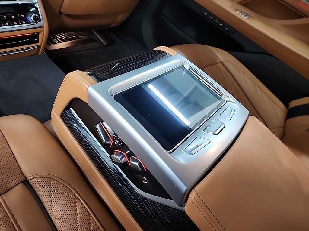 BMW 7시리즈 7시리즈 (G11) 745Le sDrive M 스포츠 이미지 14