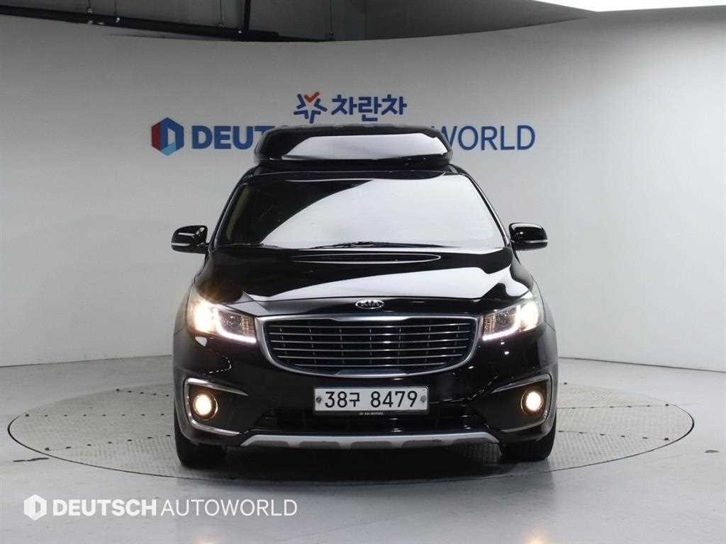 기아 카니발 올 뉴 카니발 디젤 9인승 하이리무진 럭셔리 이미지 3