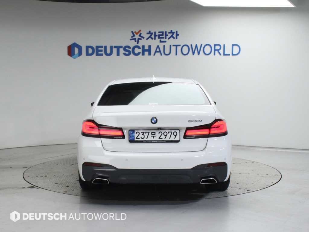 BMW 5시리즈 5시리즈 (G30) 530i M 스포츠 이미지 4