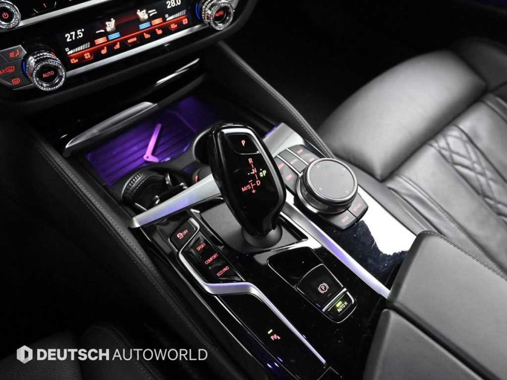 BMW 5시리즈 5시리즈 (G30) 530i M 스포츠 이미지 9