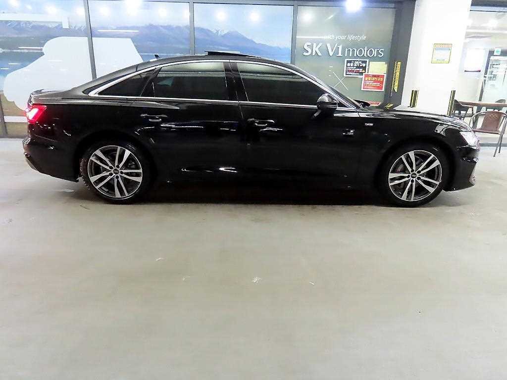 아우디 A6 A6 (C8) 45 TFSI 프리미엄 이미지 3