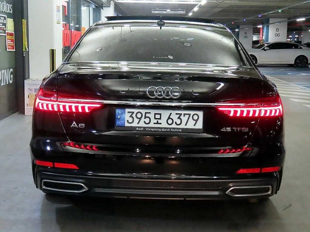 아우디 A6 A6 (C8) 45 TFSI 프리미엄 이미지 5