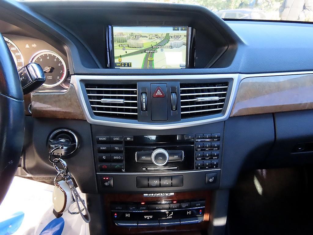 벤츠 E 클래스 E-클래스 W212 E300 엘레강스 이미지 13