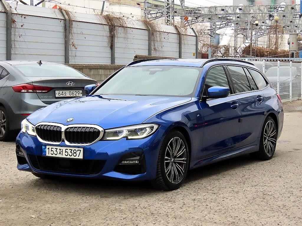 BMW 3시리즈 3시리즈 (G20) 320d 투어링 M 스포츠 이미지 2