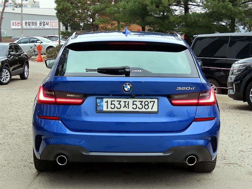 BMW 3시리즈 3시리즈 (G20) 320d 투어링 M 스포츠 이미지 4